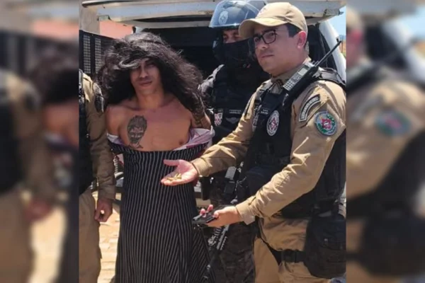 Serial killer preso vestido de mulher tem elo com facção criminosa - destaque galeria
