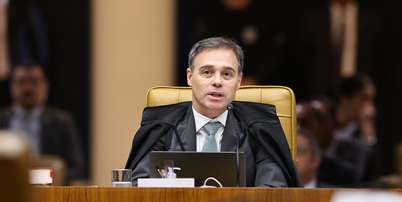 Andr&eacute; Mendon&ccedil;a durante sess&atilde;o do STF nesta ter&ccedil;a-feira, 15 Foto: Divulga&ccedil;&atilde;o/STF