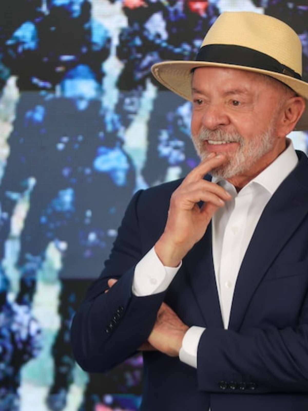 Lula diz acreditar na inocência de Lulinha e Marcola, mas defende investigação