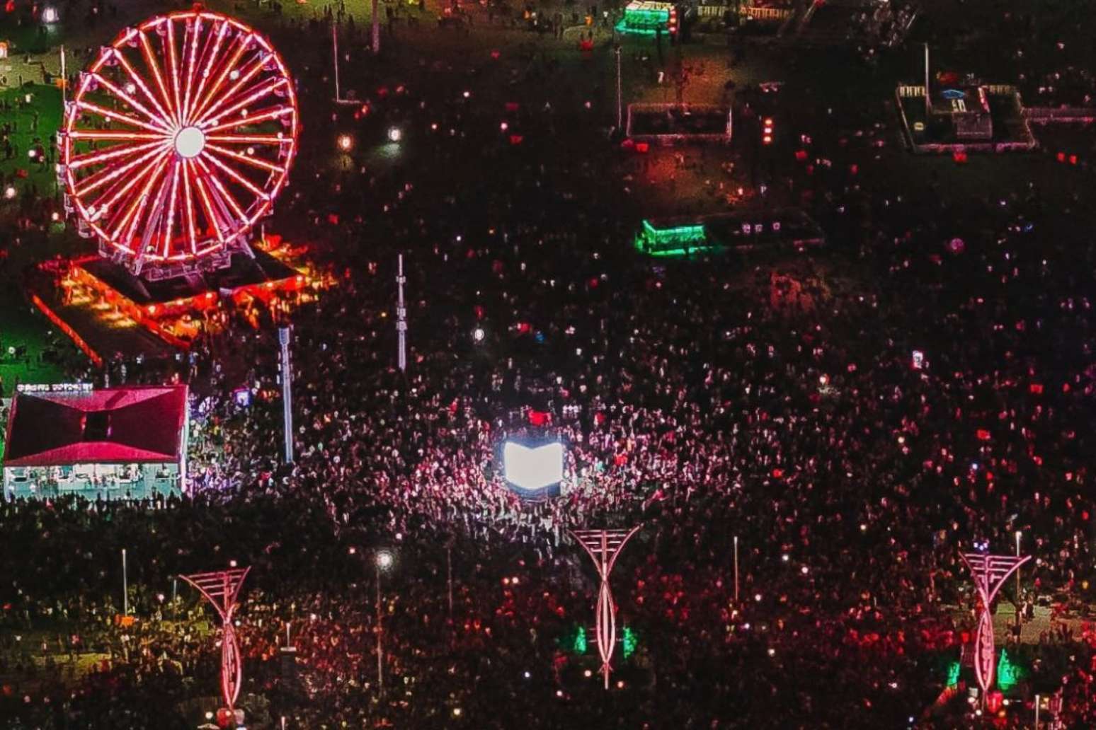 Imagem a&eacute;rea do festival The Town