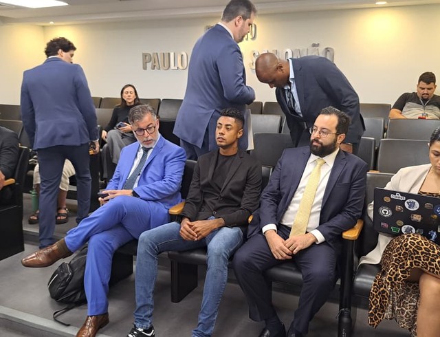 Recurso da defesa de Bruno Henrique, do Flamengo, na Justiça Comum chega às mãos de ministro do STJ