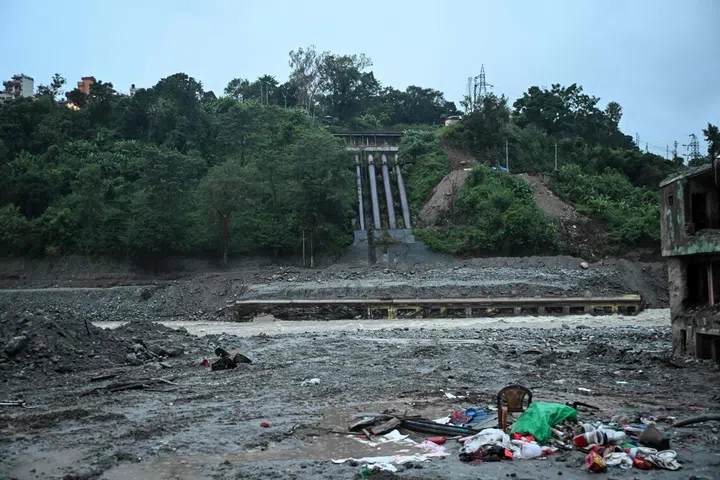 As ambições de energia hidrelétrica do Nepal enfrentam uma realidade climática