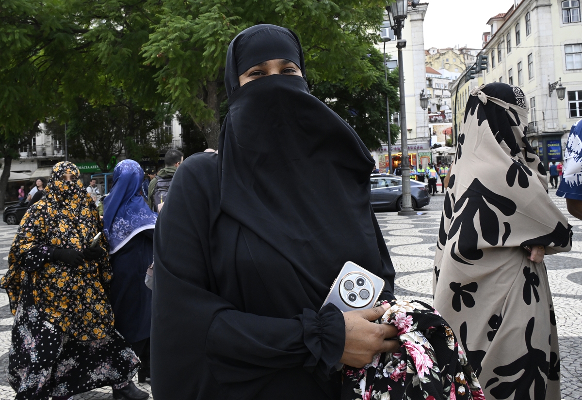 Das burcas aos hijabs: entenda as principais vestes islâmicas