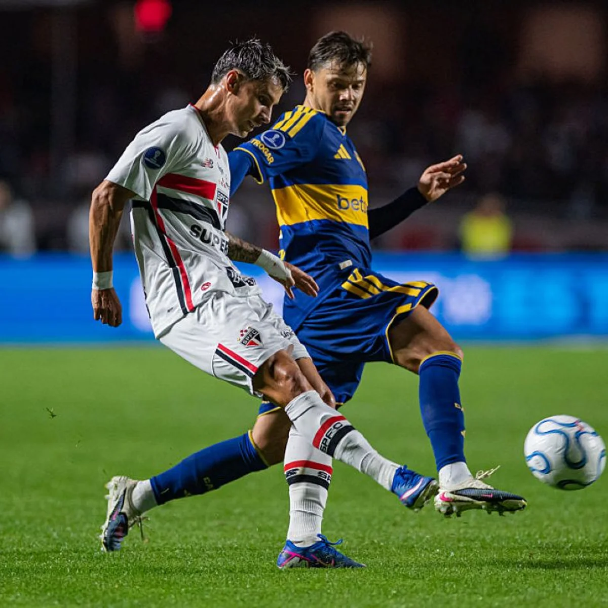 Ex-Corinthians, Ángel Romero provoca São Paulo após eliminação para o Boca