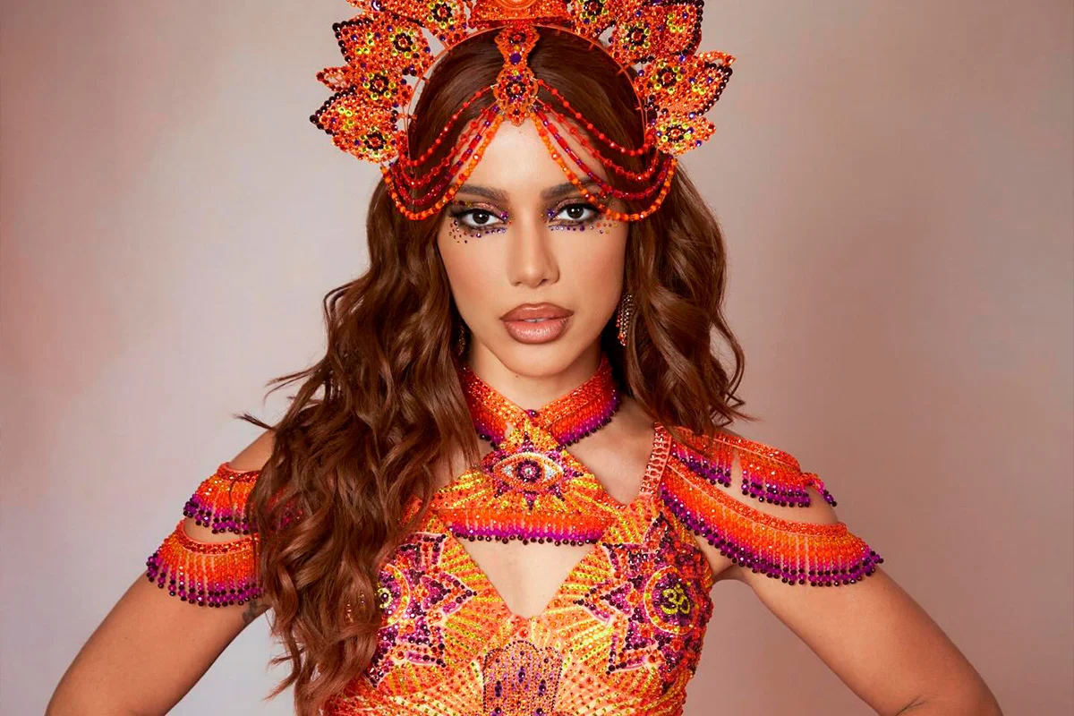 Imagem da matéria: Anitta revela dificuldades com transição capilar: “Já pensei em desistir”
