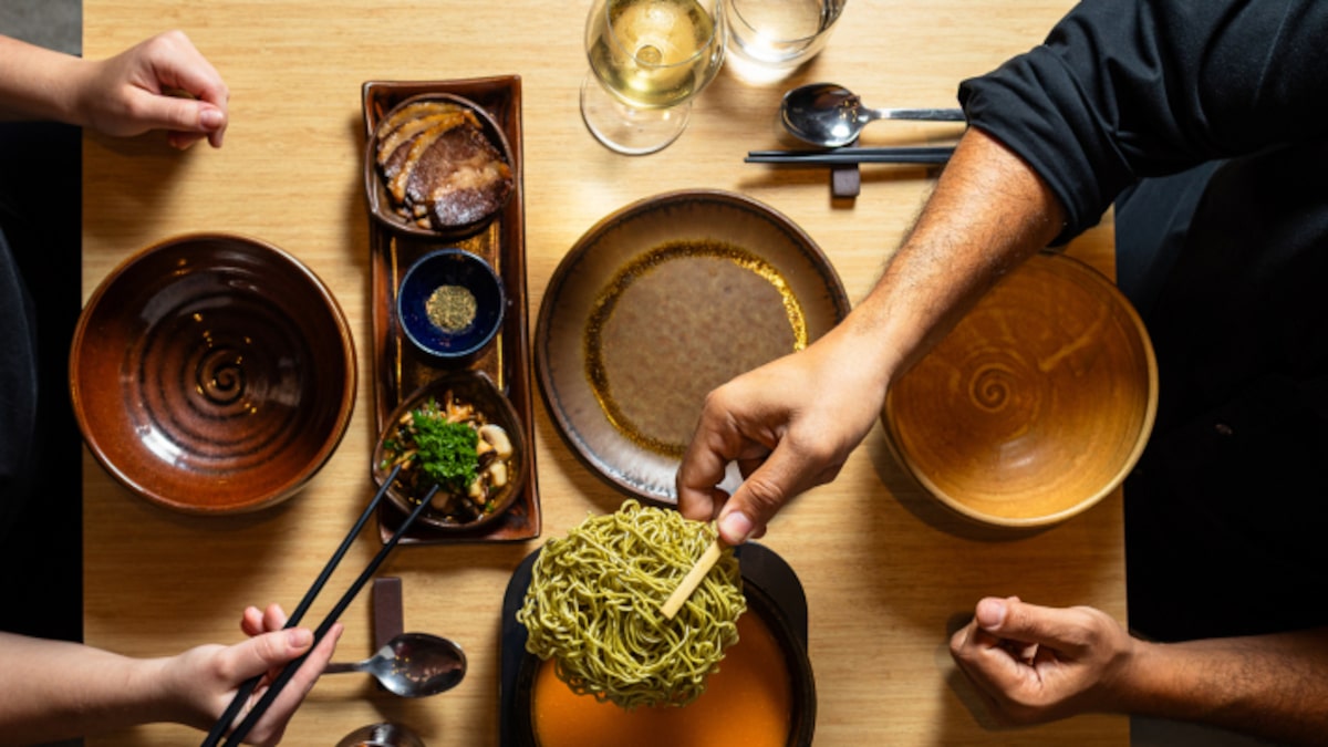 Kureiji tem hambúrguer de gyoza, Miojo com wagyu e a criatividade de Adriano Kanashiro