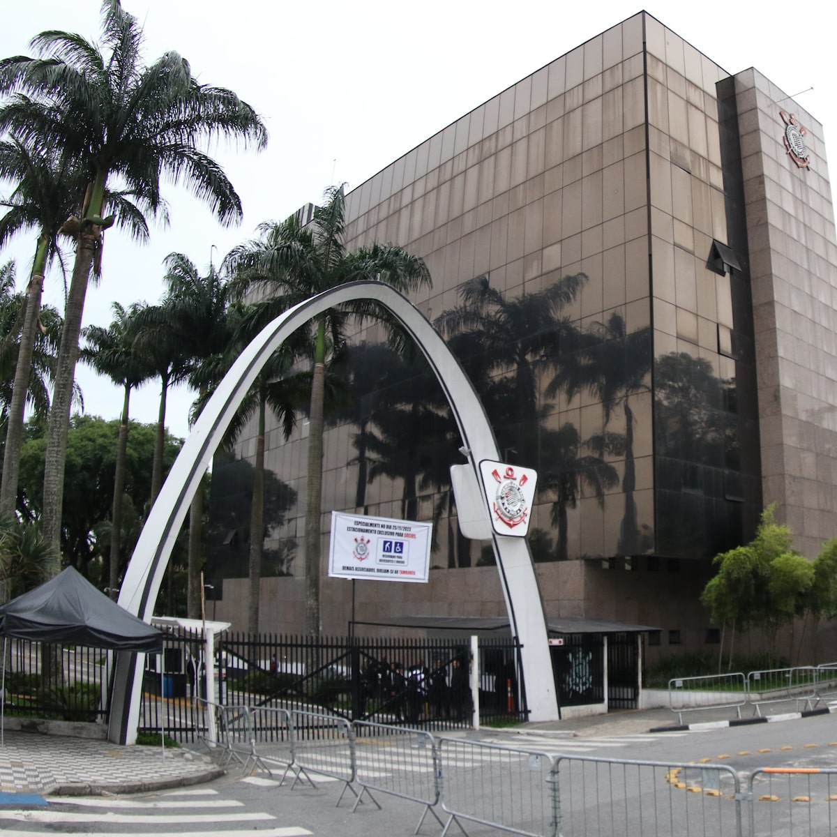 Assembleia no Corinthians decide sobre reeleição de Stábile e voto para sócio-torcedor neste sábado