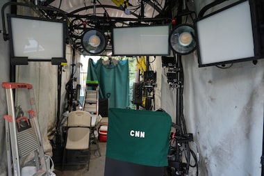 Juiz diz que suspensão de acesso da CNN e de mais dois veículos à Casa Branca é ‘inconstitucional’