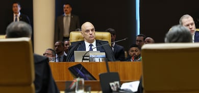 Nas redes, esquerda vê impacto eleitoral em sessão sobre Moraes e cobra dados sobre Flávio