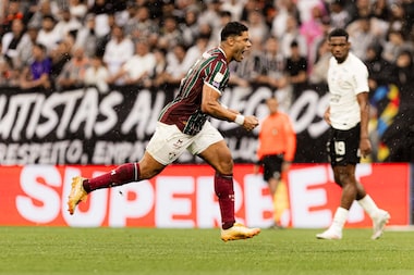 Corinthians faz jogo melancólico, perde do Fluminense e mostra que é candidato ao rebaixamento