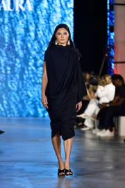 Emoção marca os desfiles de Pimear, D-AURA e Calado no Metrópoles Catwalk