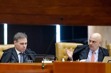 Moraes diz que Mendonça agiu em conluio com jornalista; assista ao embate entre os dois