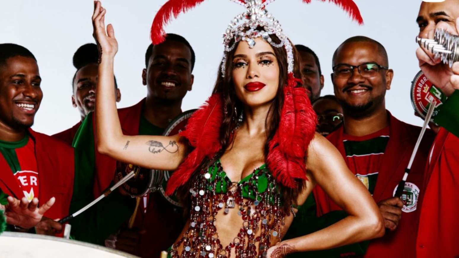 Anitta revela única exigência para aceitar posto na Grande Rio
