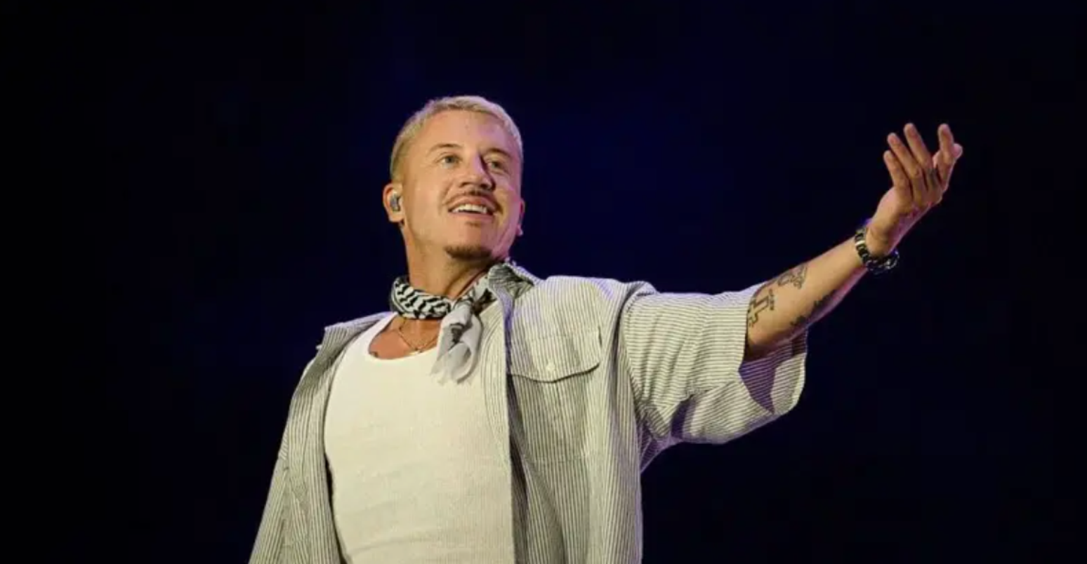 Um dos locais que tamb&eacute;m proibiu Macklemore de se apresentar foi o Raymond James Stadium, na Fl&oacute;rida