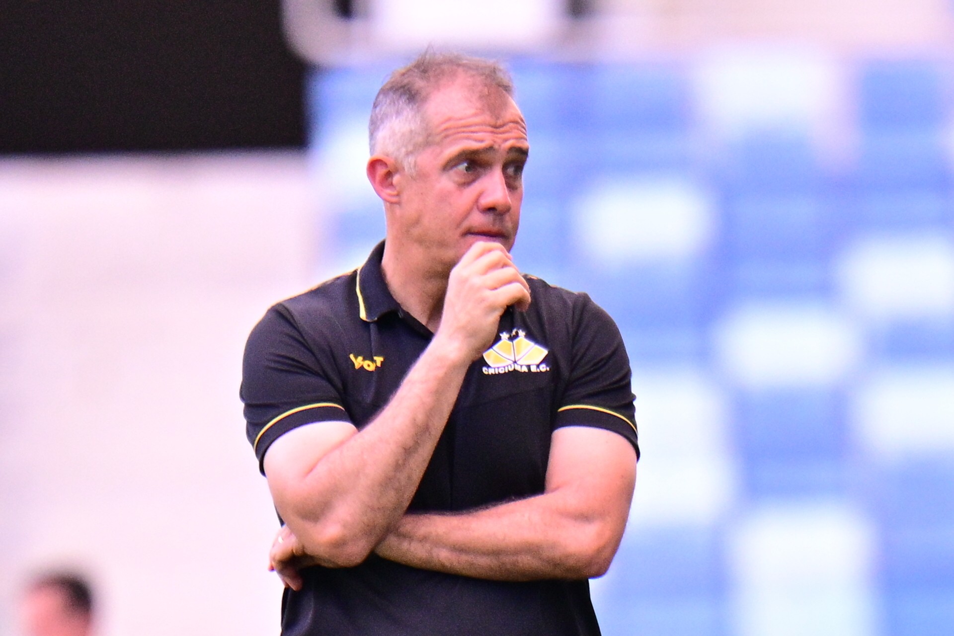 Inter anuncia Eduardo Baptista como técnico até o fim de 2026