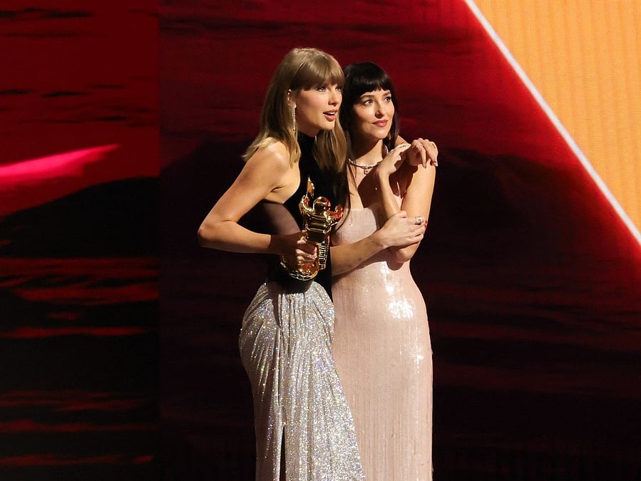 MTV VMAs 2026: Taylor Swift estreia o vídeo de Patient Zero e recebe novo prêmio de direção de Dakota Johnson