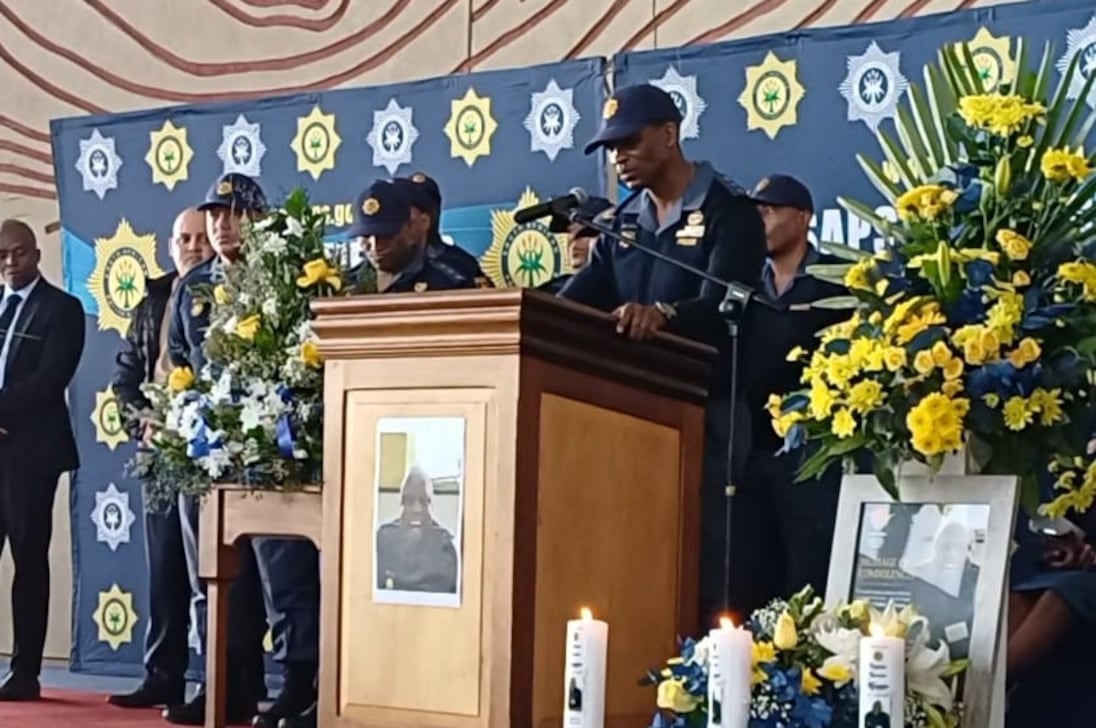 Suspeito ligado ao emboscada fatal de policiais morto em tiroteio policial