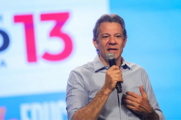 Haddad quer programa para dependentes químicos contra "novas Cracolândias"