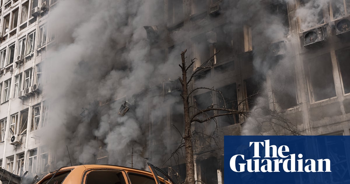 Breve sobre a guerra na Ucrânia: Moscou ataca ferozmente Kiev enquanto Zelensky convida líderes na ONU a continuar sufocando as receitas da Rússia