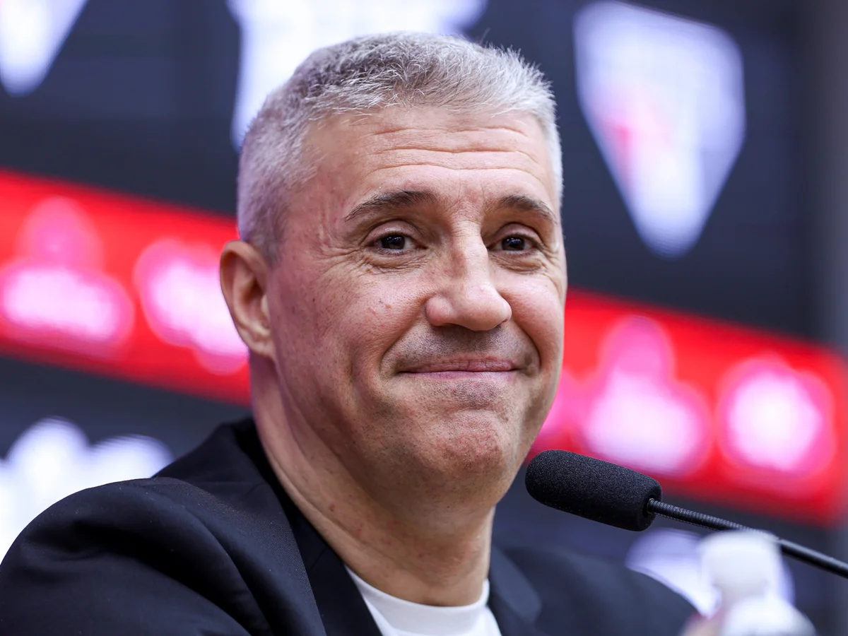 Rafinha admite que São Paulo errou em demissão de Hernán Crespo