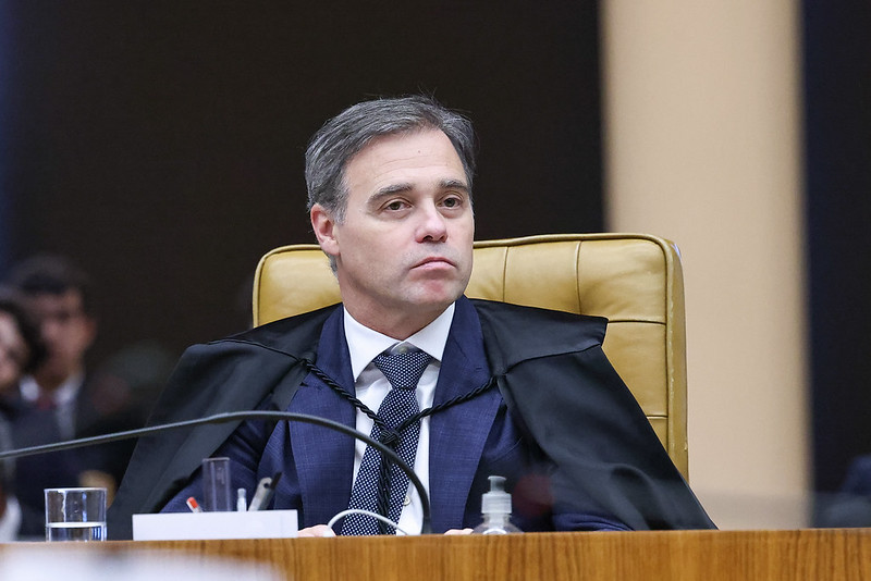 Em resposta a Fachin, Mendonça defende relatório e diz que intimou autoridades por ‘cautela’