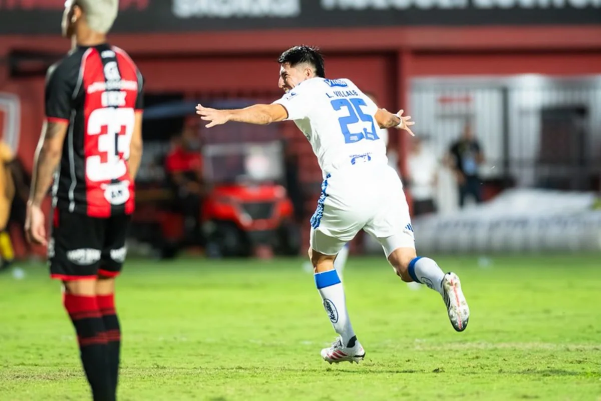 Imagem colorida de Cruzeiro x Vitória pelo Brasileirão- Metrópoles