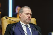 Em sessão do STF, Fux e Mendonça dizem que há uma "PF paralela"