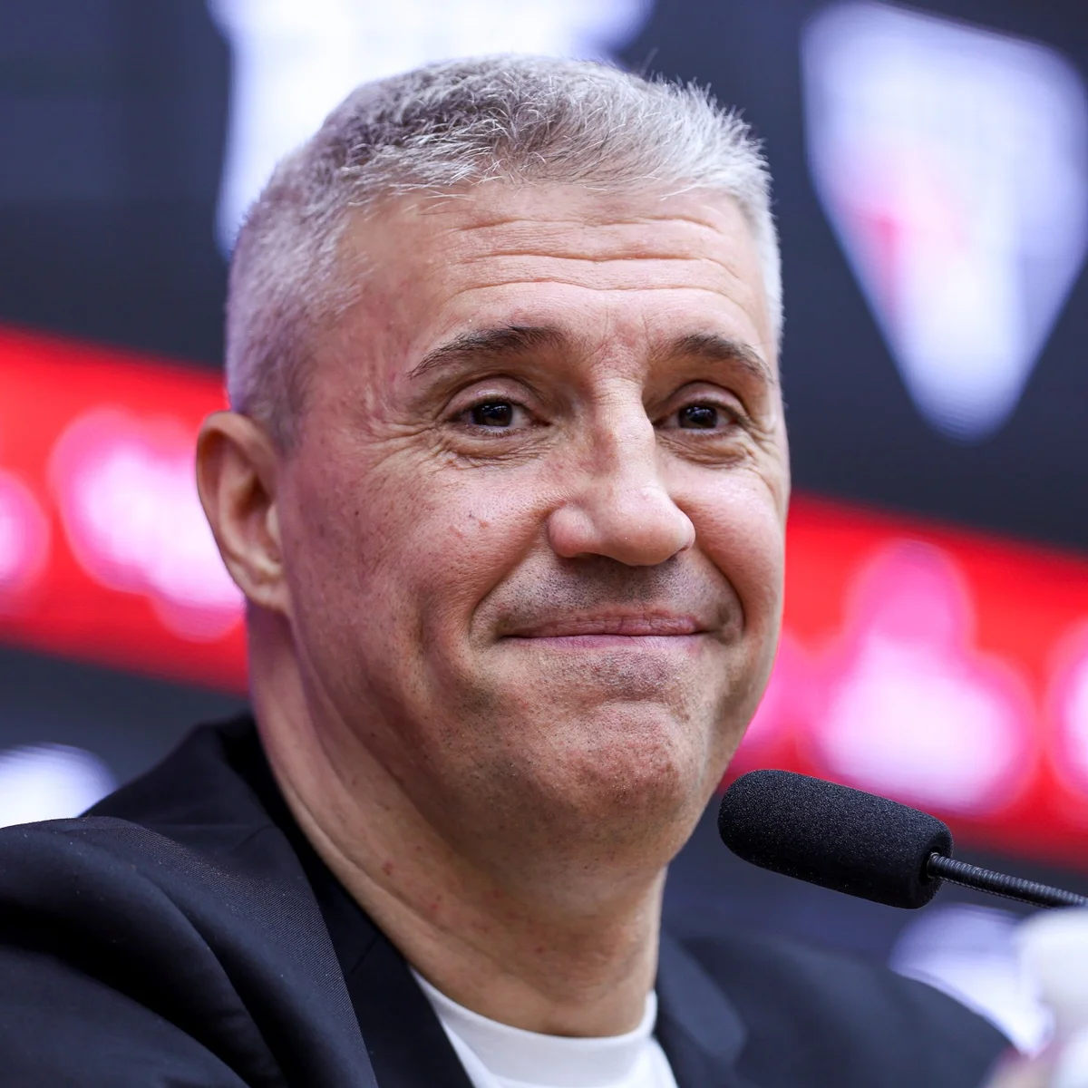 Rafinha admite que São Paulo errou em demissão de Hernán Crespo