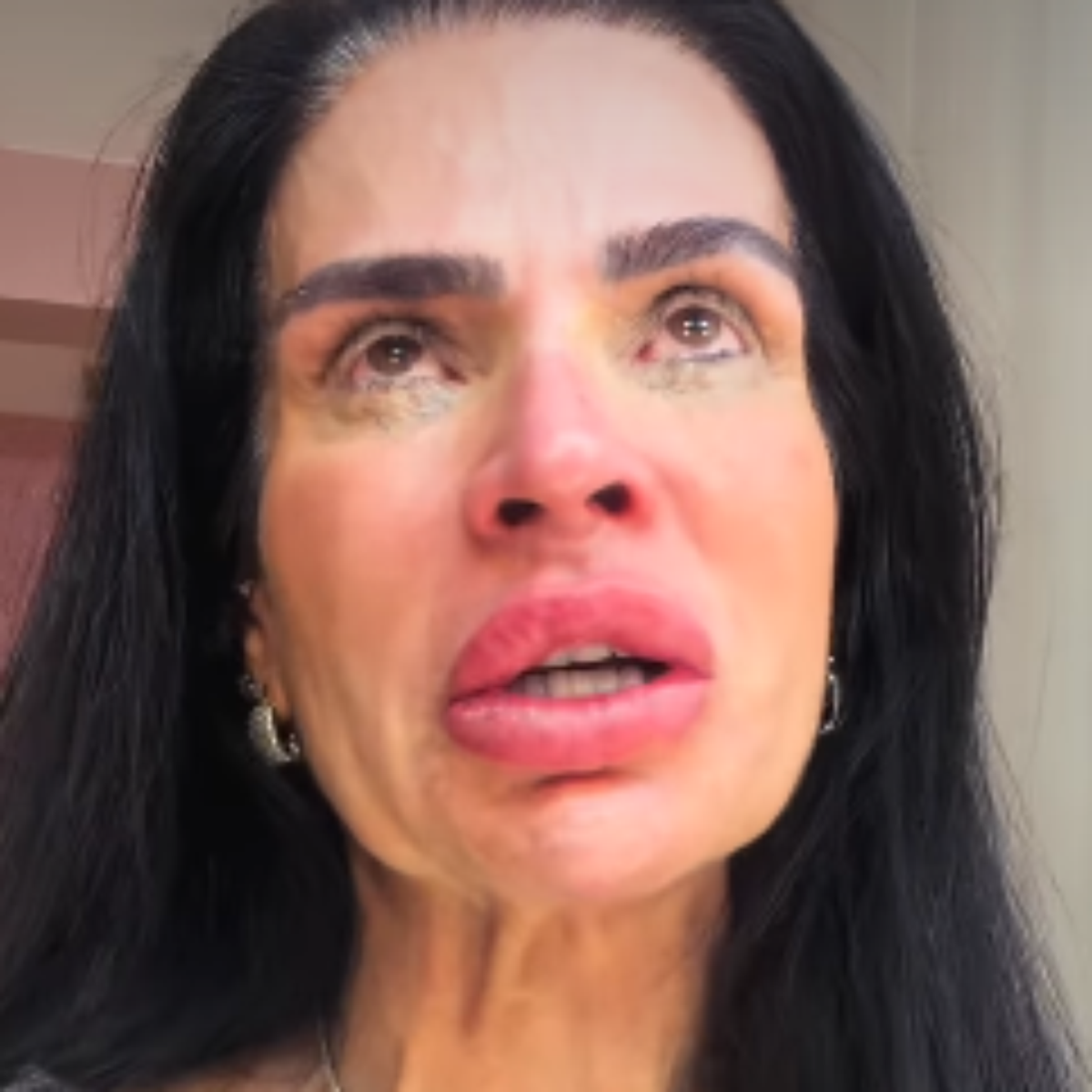 'A Fazenda': Solange Gomes chora com eliminação da filha e chama Fran Grossi de 'maldita'