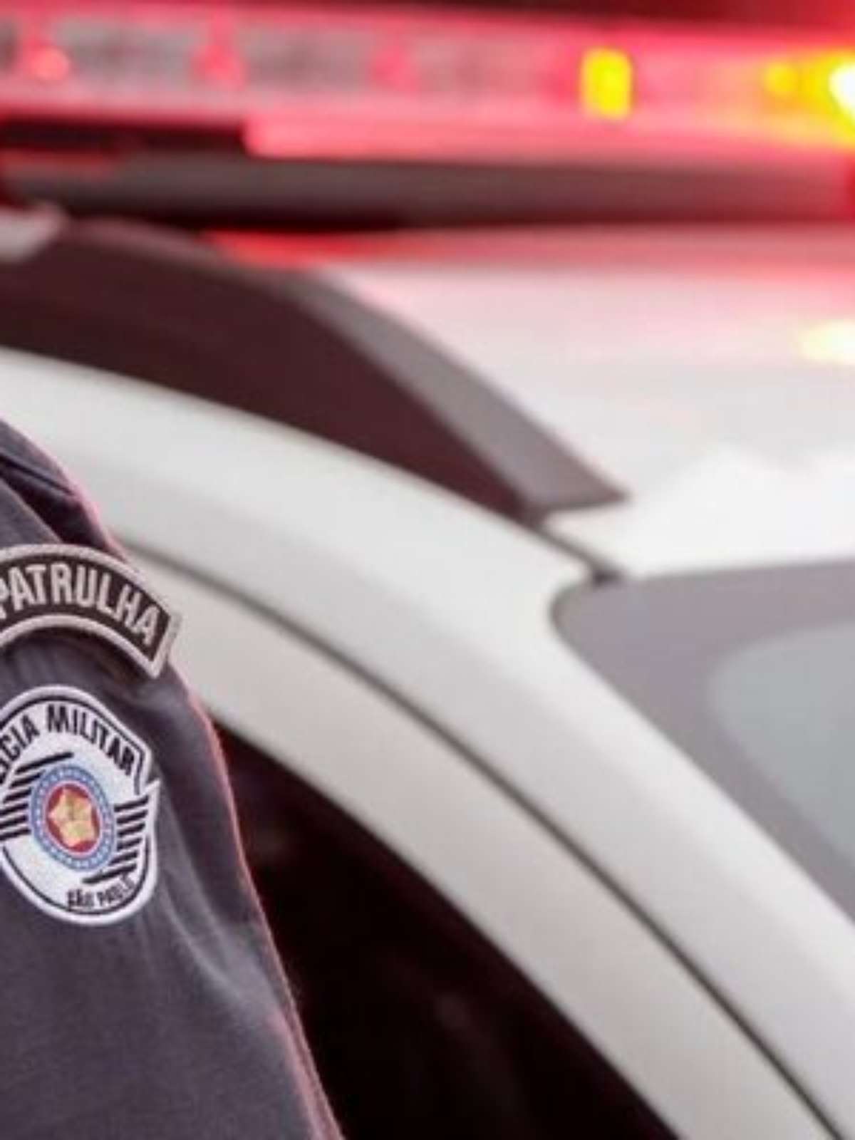 Homem morre baleado por PM durante ocorrência de surto psicótico em apartamento no Ipiranga