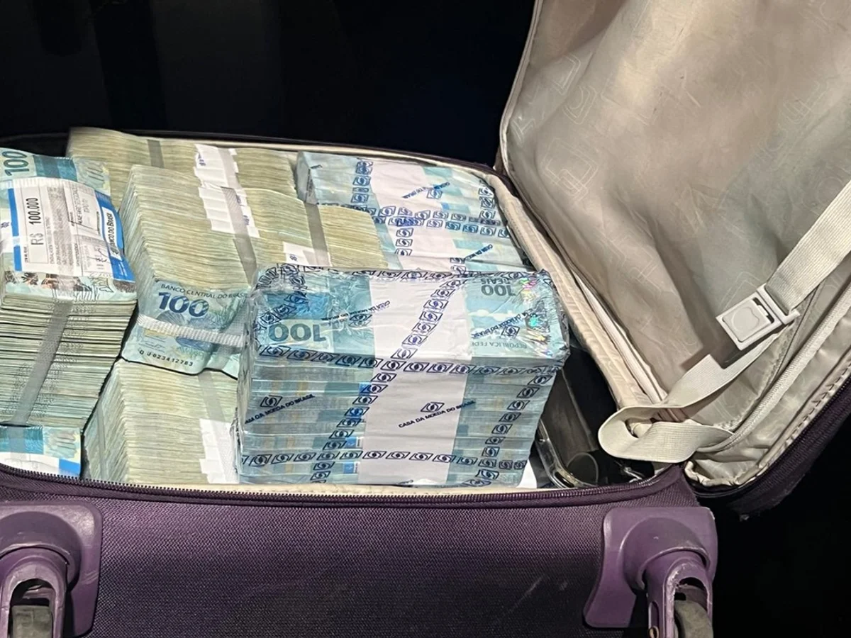 Gestão JHC admitiu passivo de R$ 212 milhões com empresa antes de renúncia