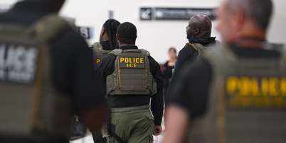 Pris&atilde;o de mulher levou o americano Brent Jindra a questionar o alcance da pol&iacute;tica migrat&oacute;ria que ajudou a levar Trump novamente &agrave; Casa Branca Foto: Megan Varner/Getty Images