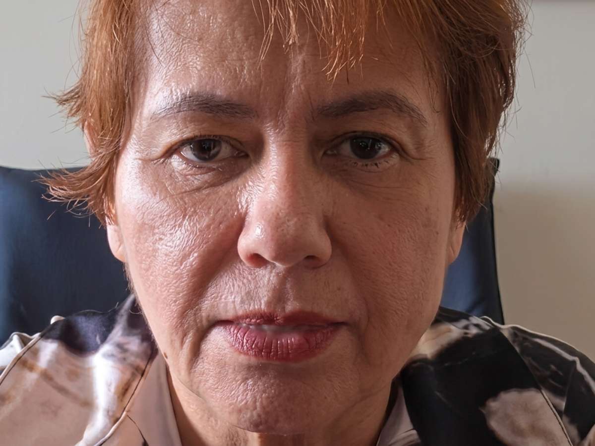 “Não estou passando necessidade, estou trabalhando”, afirma Narjara Turetta após anúncio de venda de livros