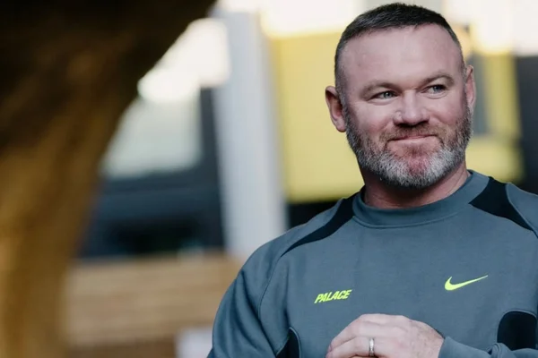 Nova vida de Rooney: lenda do United para de beber e pode entrar em reality - destaque galeria