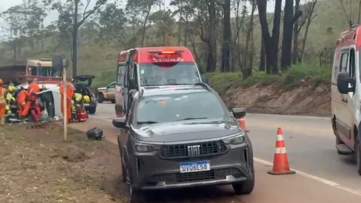 Acidente na BR-356 deixa uma pessoa morta e três gravemente feridas em MG