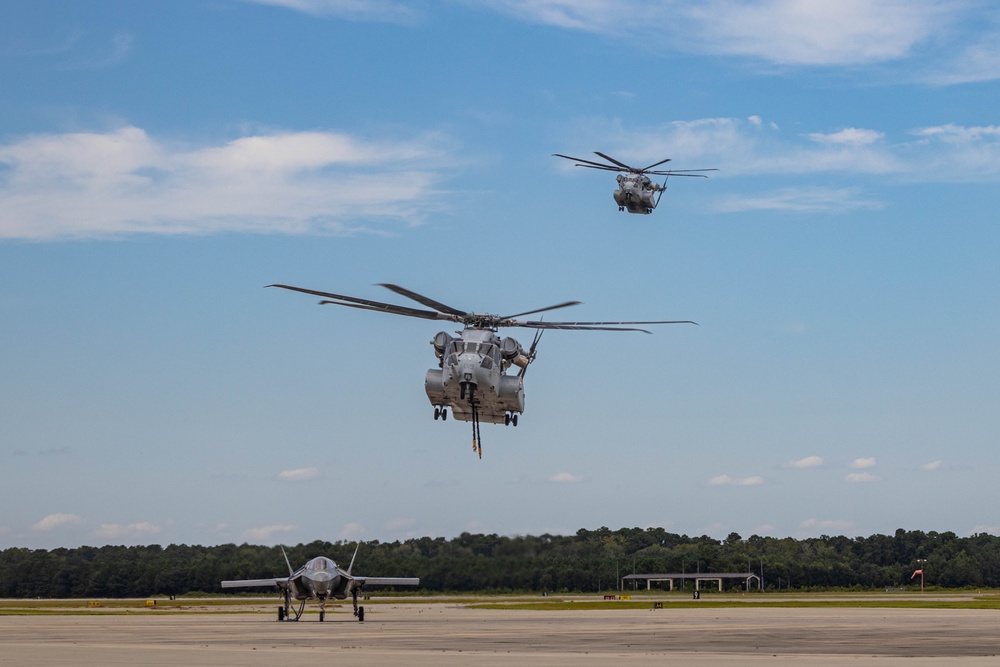 Imagem relacionada à notícia: 621 CRG conduz conjunto F- 35 Operações de carga de esling B