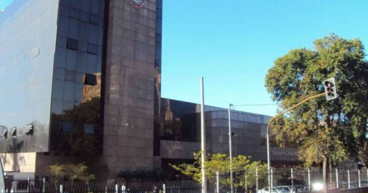 Corinthians avalia oferta de R$ 120 milhões da Fatal Model