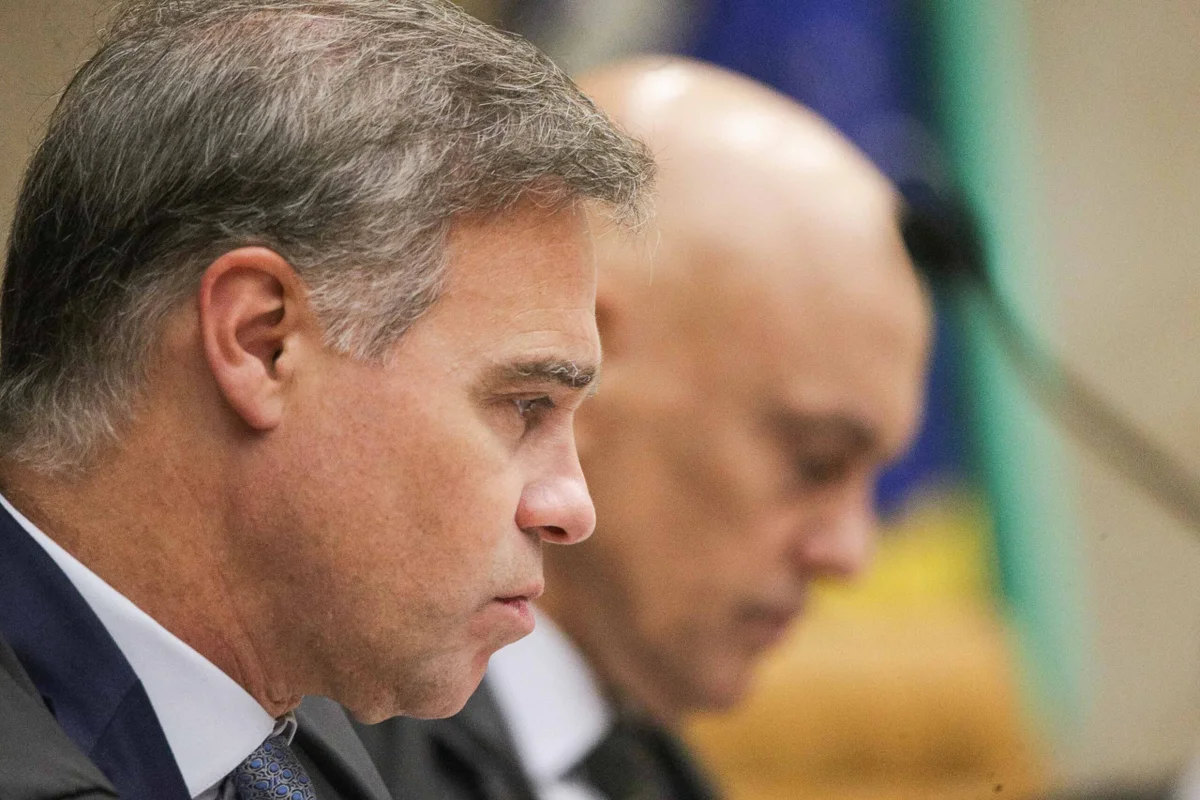 Mendonça demole Moraes; chega de sigilo no inquérito das fake news