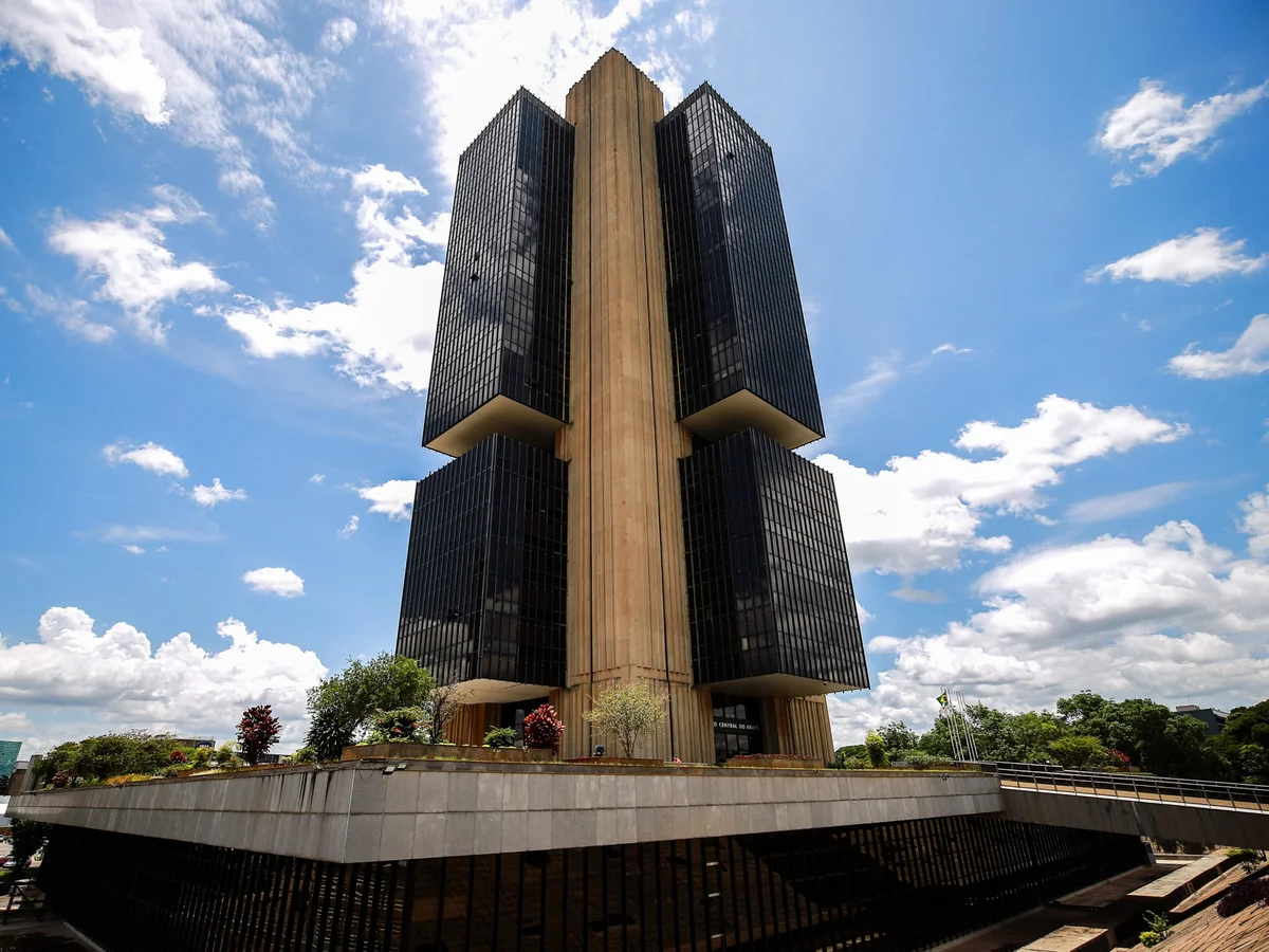 A 18 dias da eleição, BC define rumo da taxa de juros nesta quarta (16/9)