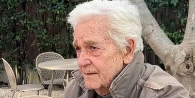 Bernard d&rsquo;Ormale n&atilde;o reclama da queda no padr&atilde;o de vida, mas se revolta contra o destino do patrim&ocirc;nio de Brigitte Bardot Foto: Reprodu&ccedil;&atilde;o/YouTube/LaProvence