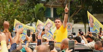 Em agenda no Rio, Fl&aacute;vio Bolsonaro cobra divulga&ccedil;&atilde;o de investiga&ccedil;&otilde;es sobre Lula, Master e INSS Foto: Charles Vieira/Campanha Fl&aacute;vio Bolsonaro