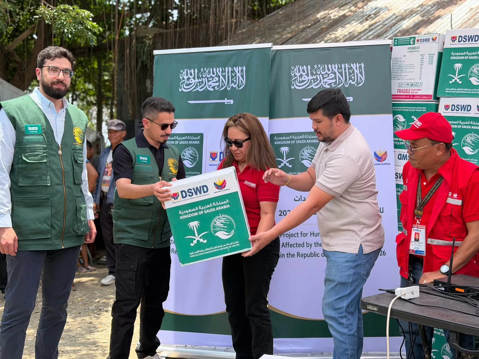 A assistência do KSrelief alcança 120.000 sobreviventes do terremoto em Mindanao
