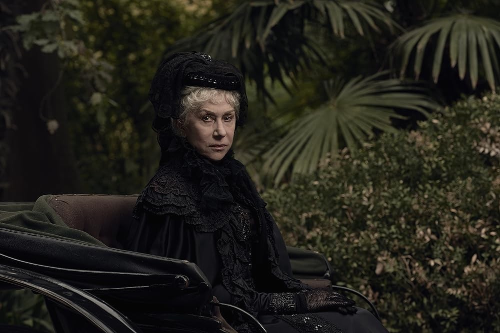 Helen Mirren como a protagonista Sarah em A Maldição da Casa Winchester — Foto: Reprodução/IMDb