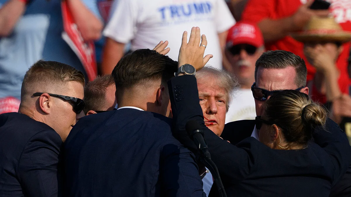 Homem baleado em comício de Trump morre dois anos após ataque