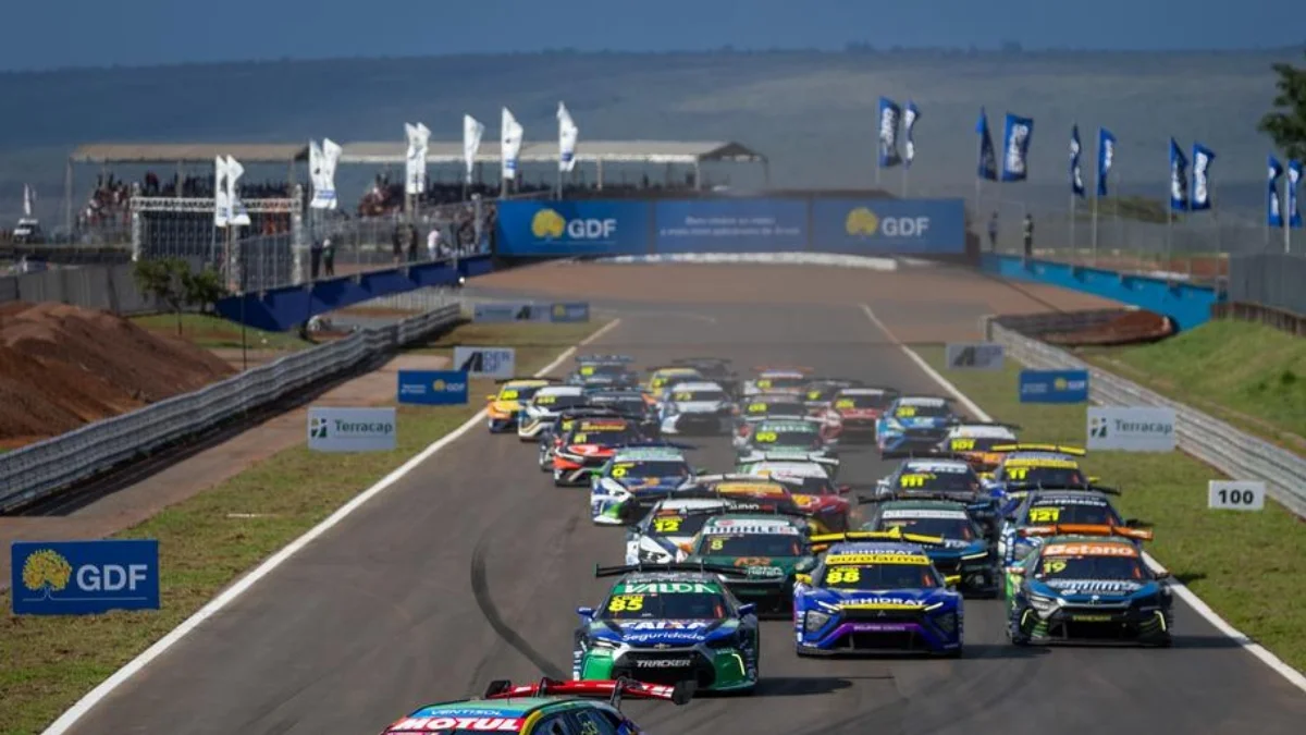 Stock Car: Brasília recebe Corrida do Milhão em formato Endurance
