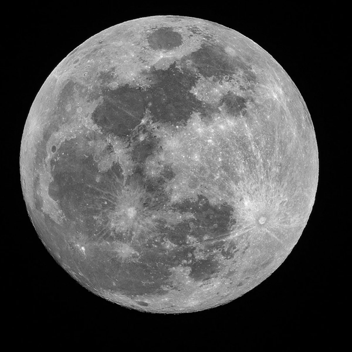 Cientistas sugerem analisar poeira lunar para achar tecnologia alienígena