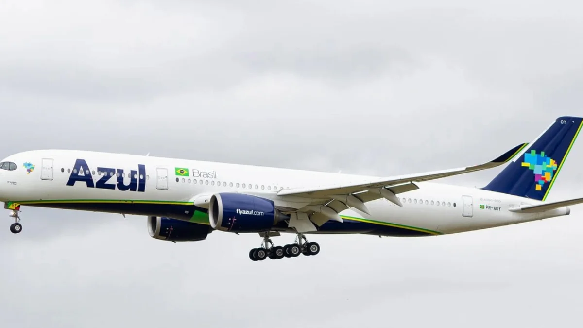 Instabilidade em GPS afetou 8 mil passageiros e cancelou 80 voos, diz Azul