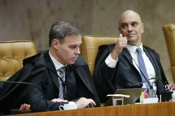 Para 49,5%, crise no STF prejudica mais Lula do que Flávio, diz AtlasIntel