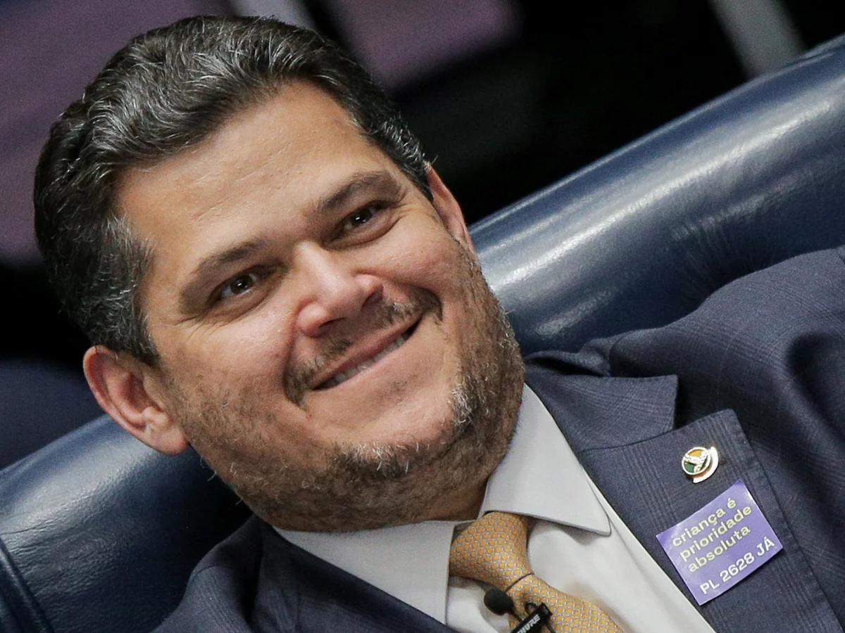 "Fala, meu amor": mensagens mostram proximidade entre Alcolumbre e Vorcaro