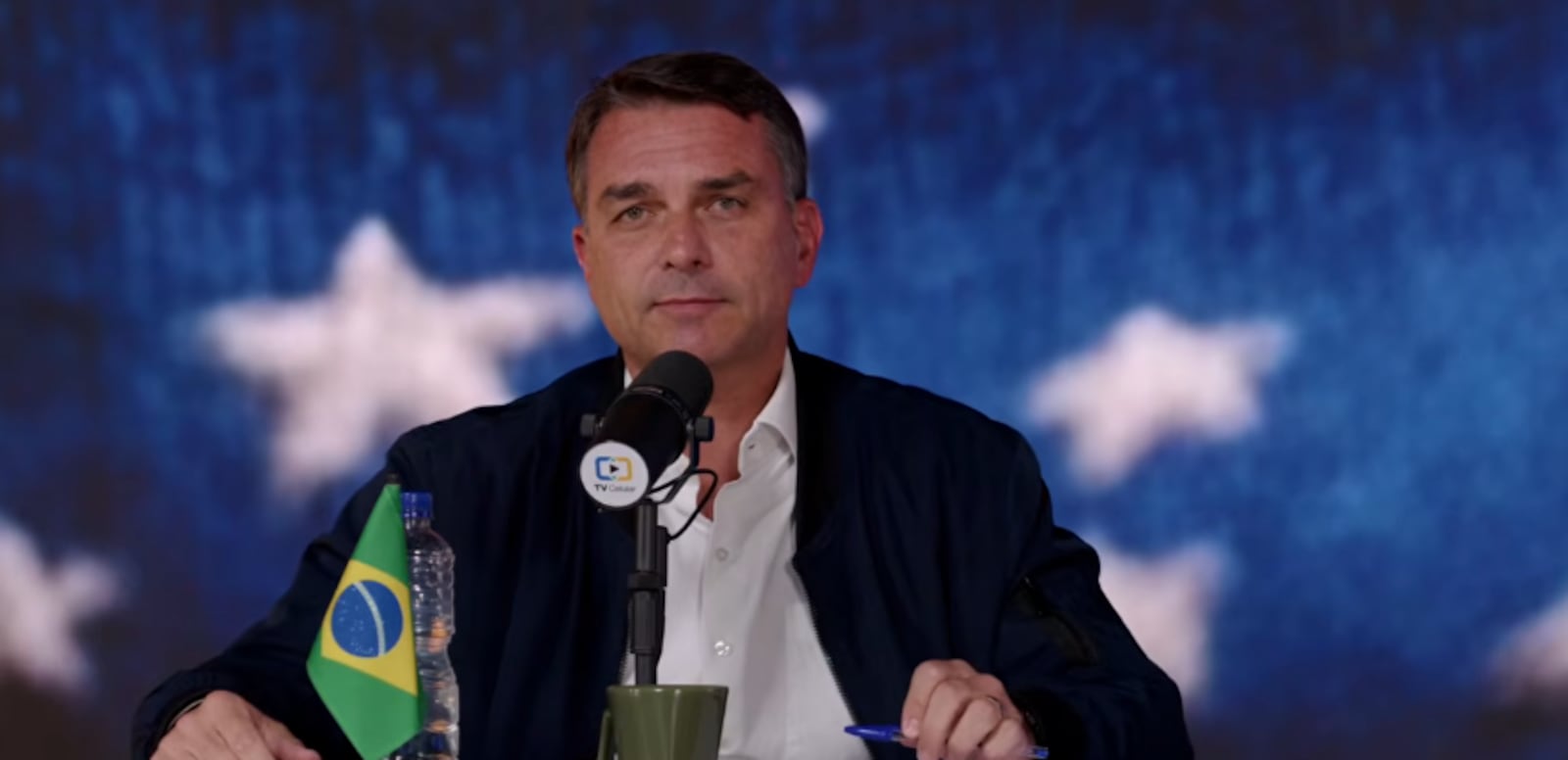 Candidato à Presidência Flávio Bolsonaro (PL) diz que vai securitizar créditos da União Reprodução/Canal TV Celular Flávio Bolsonaro